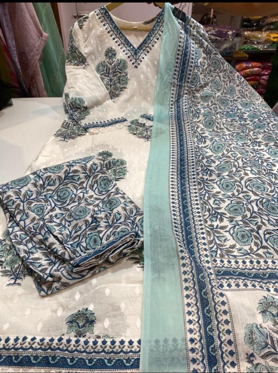 Floral Anarkali Suit Set (GFHBP)