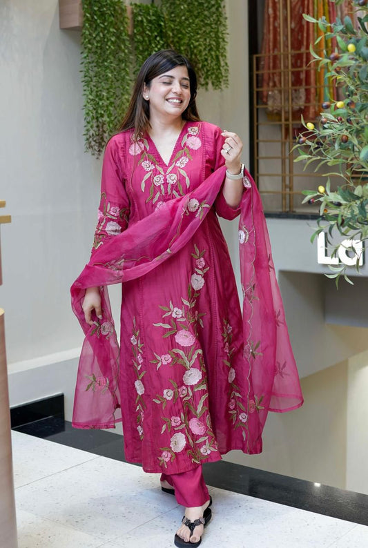 Chanderi Silk Kurti Set with Embroidery & Organza Dupatta (ASC)