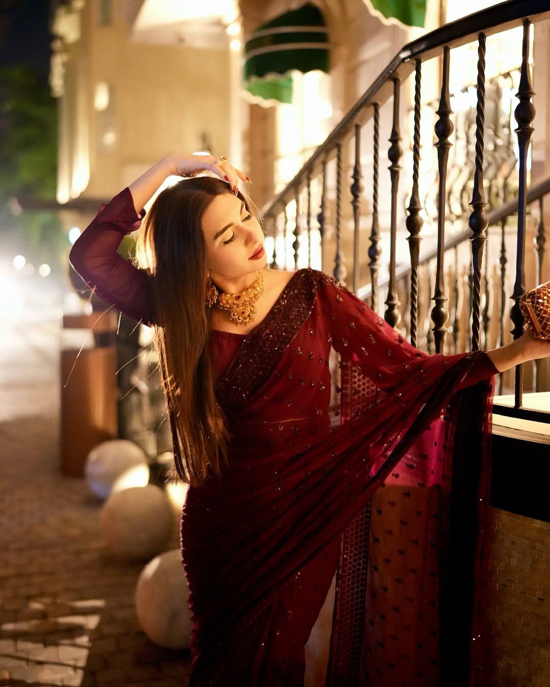 Elegant Georgette Sequin Embroidered Saree RO9702