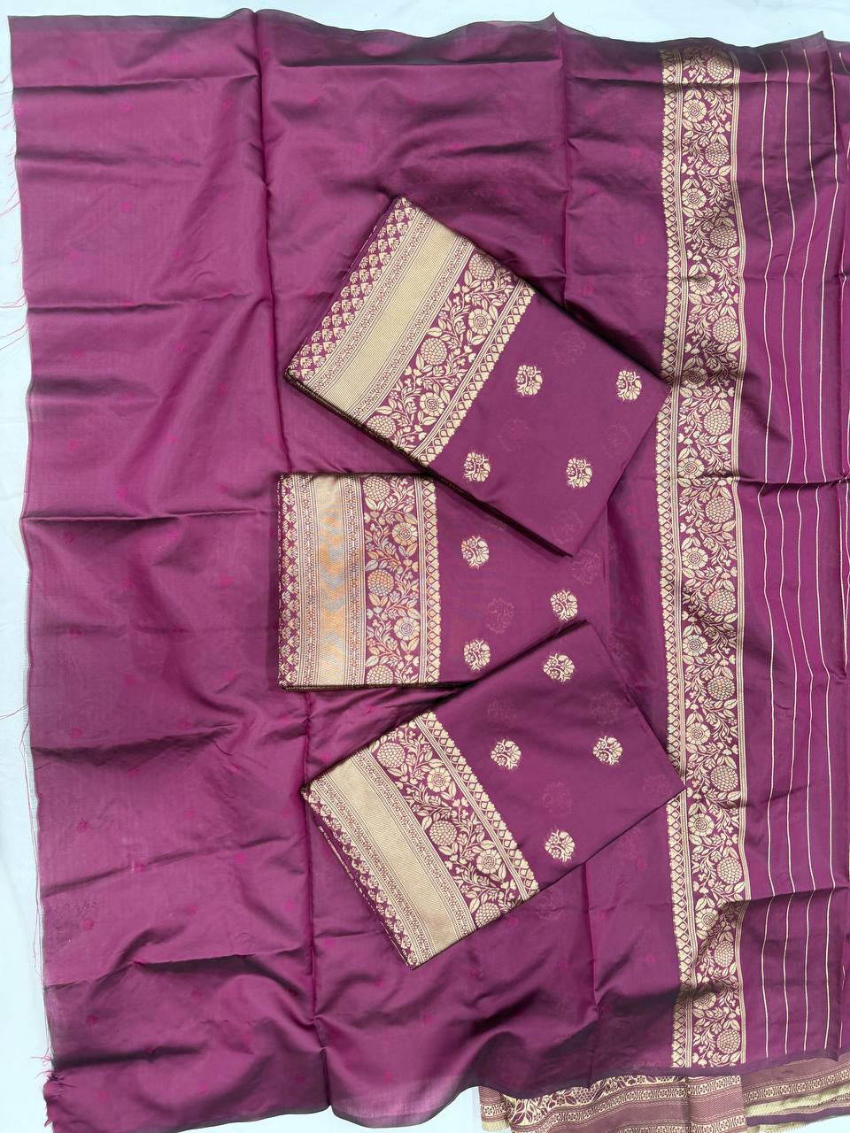 Soft Lichi Silk Saree with Elegant Jacquard Work (RO)