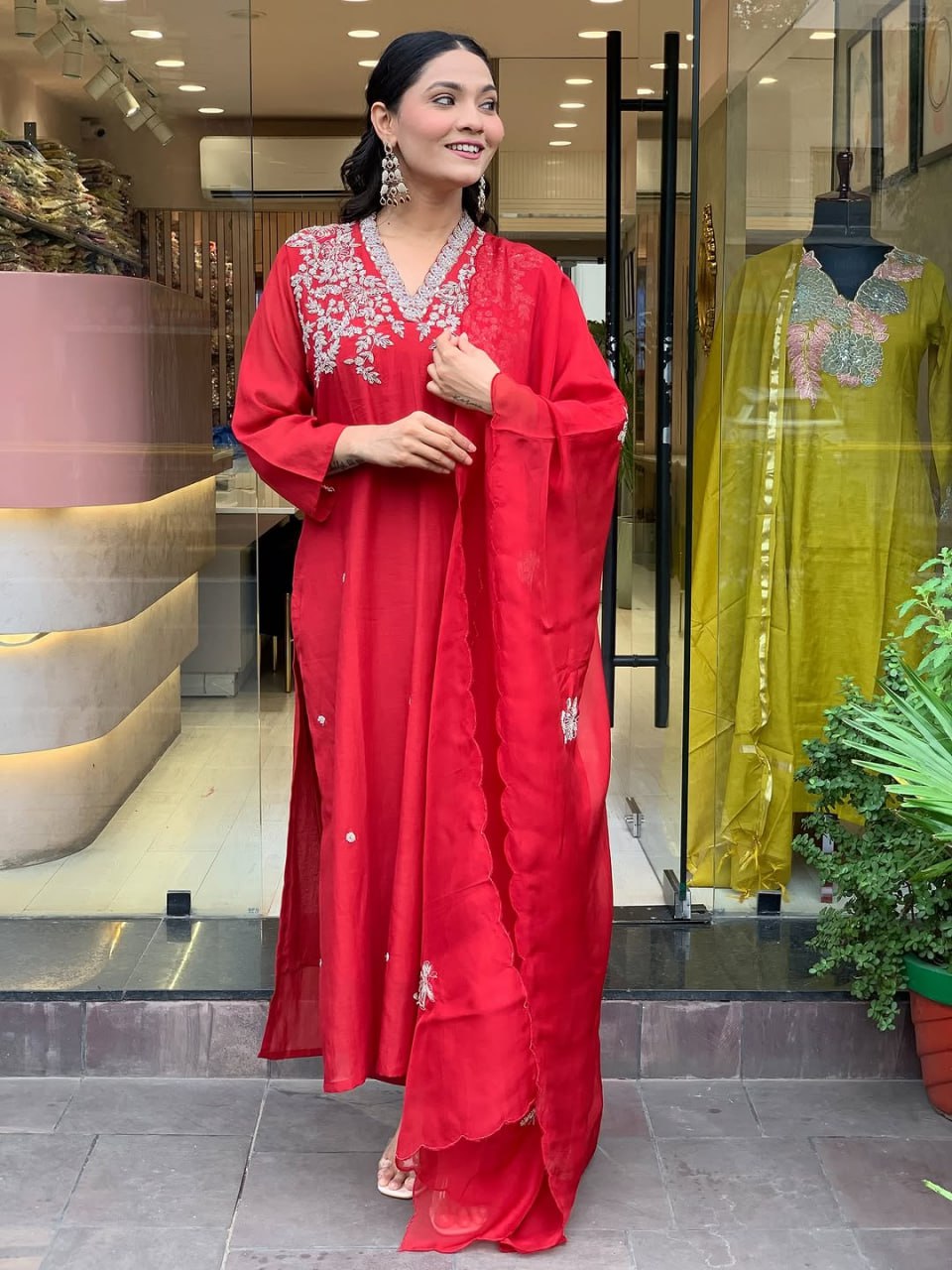 Chanderi Silk Kurta Set with Matching Embroidered Dupatta (RO)